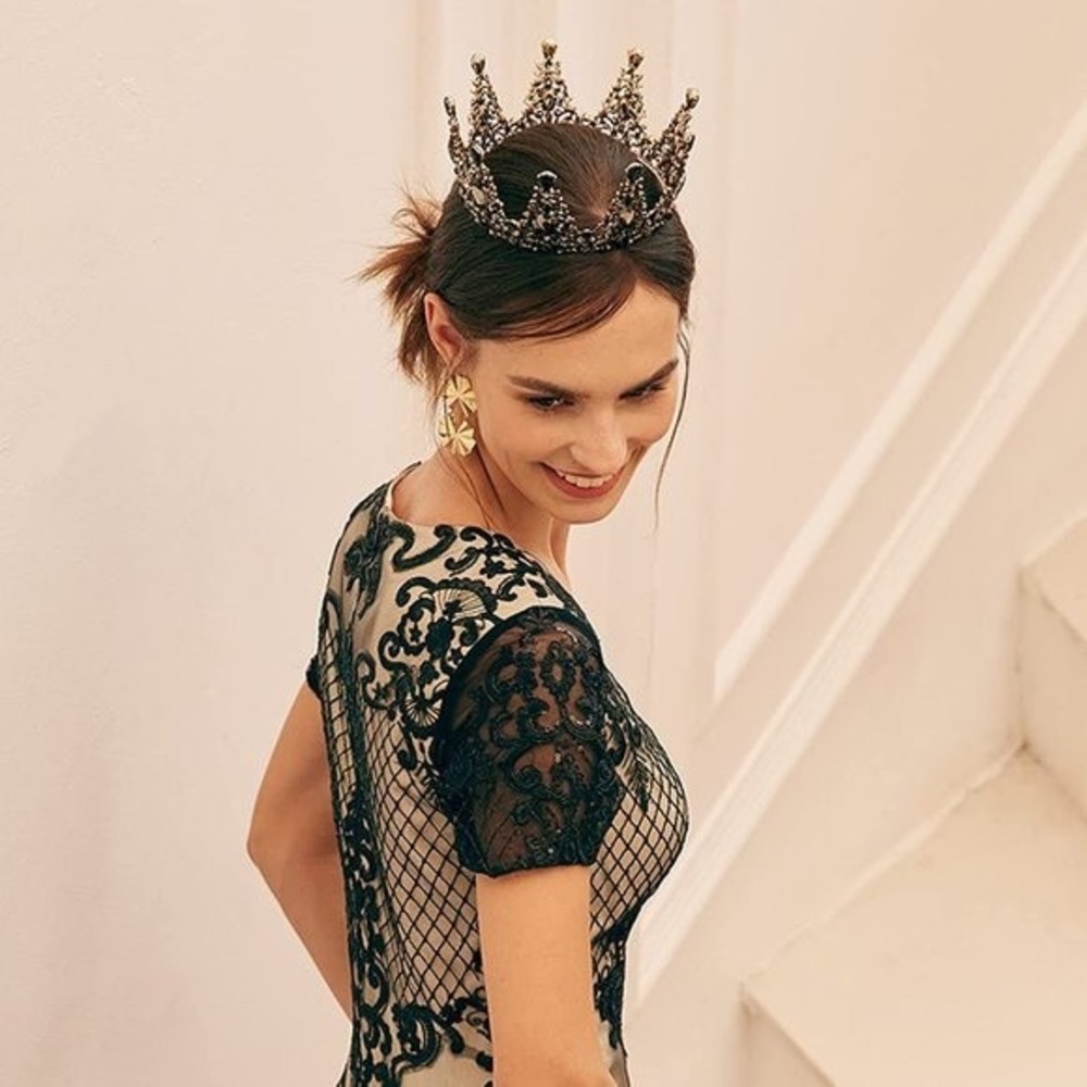 BLACK and Silver Crystal Rhinestone Metal Queen Crown Tiara Hair Accessory - Picture 4 of 9